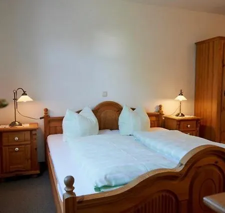 Zum Trippstein Guest house *