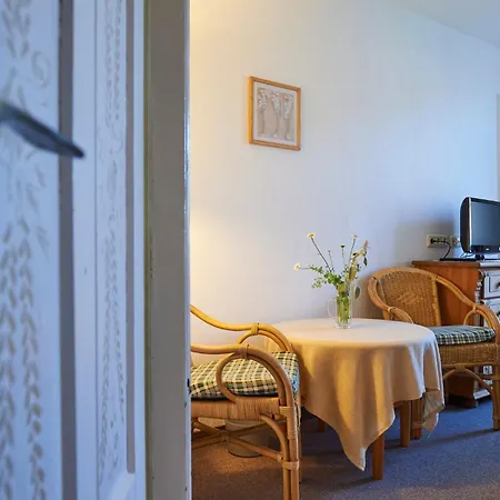 Zum Trippstein Guest house Bechstedt
