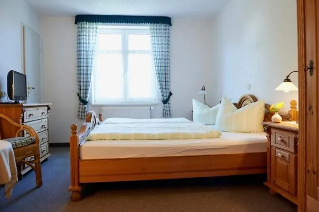 Zum Trippstein Guest house Bechstedt